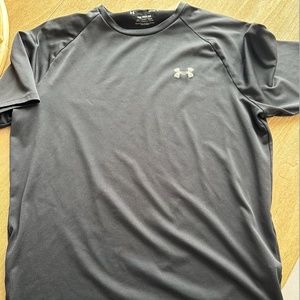 Black under Armour Tech shirt - Adult Medium